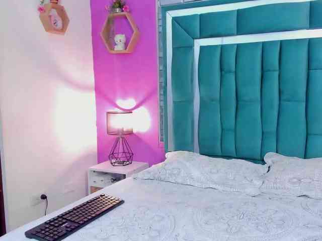 VALERY_ANDERSON webcam