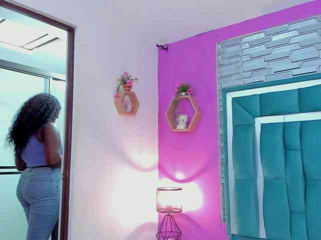 VALERYANDERSON VALERYANDERSON