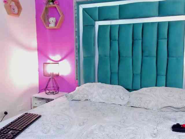 VALERY_ANDERSON webcam