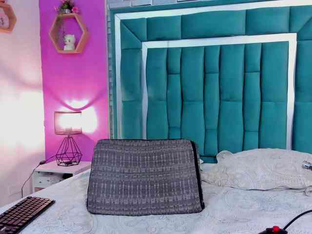 VALERY_ANDERSON webcam