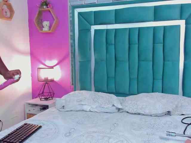 VALERYANDERSON VALERYANDERSON