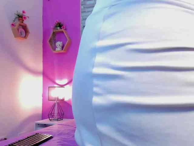 VALERYANDERSON VALERYANDERSON