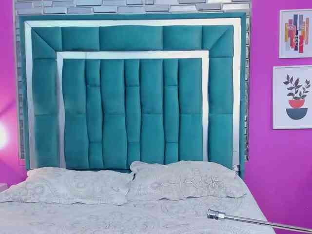 VALERYANDERSON VALERYANDERSON