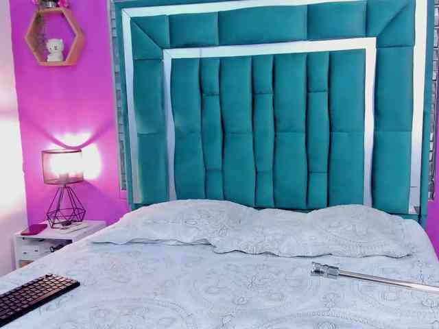 VALERY_ANDERSON webcam