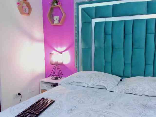 VALERY_ANDERSON webcam