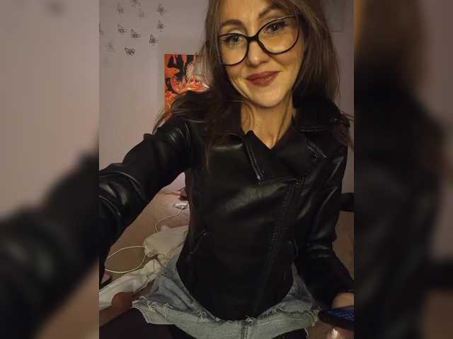 GreatKate's BongaCams show and profile