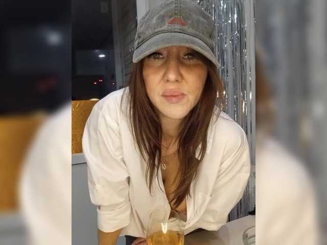 GreatKate's BongaCams show and profile