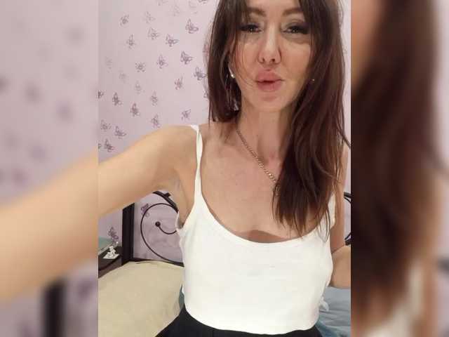 GreatKate's BongaCams show and profile