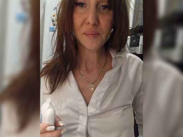 GreatKate's BongaCams show and profile