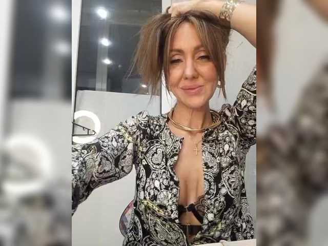 GreatKate's BongaCams show and profile