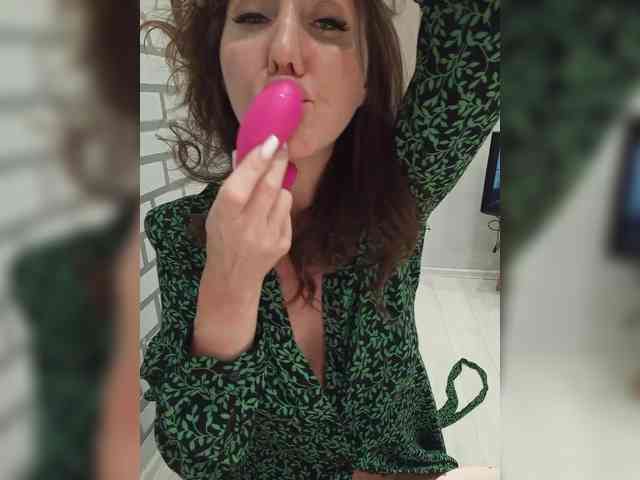 GreatKate webcam