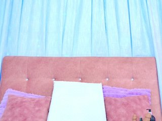 AlliciaKim Porn Show