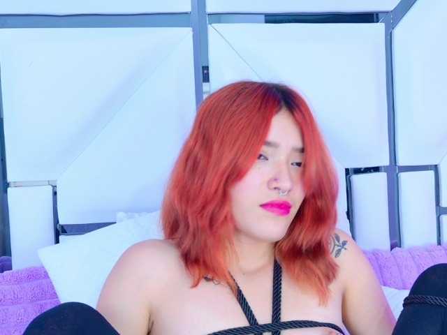 AlliciaKim's BongaCams show and profile