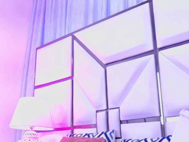 AlliciaKim's BongaCams show and profile