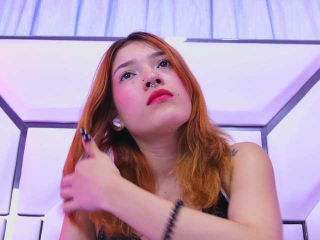 AlliciaKim's BongaCams show and profile