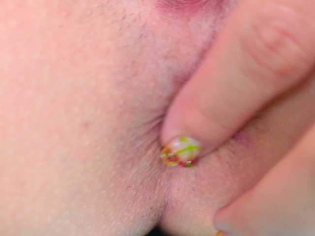 AlliciaKim's BongaCams show and profile