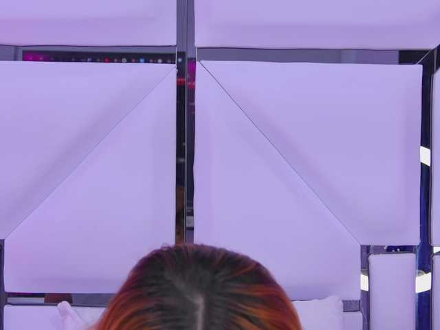 AlliciaKim's BongaCams show and profile