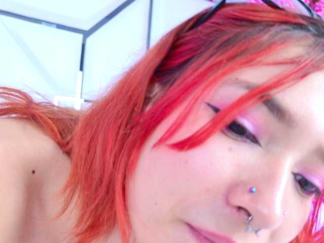 AlliciaKim's BongaCams show and profile