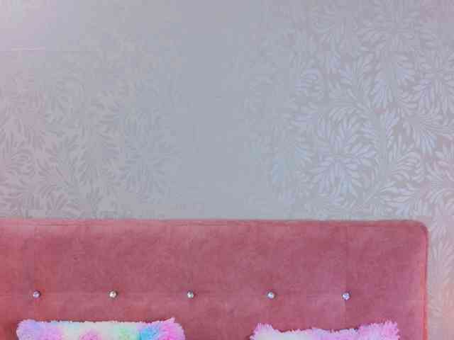 AlliciaKim webcam