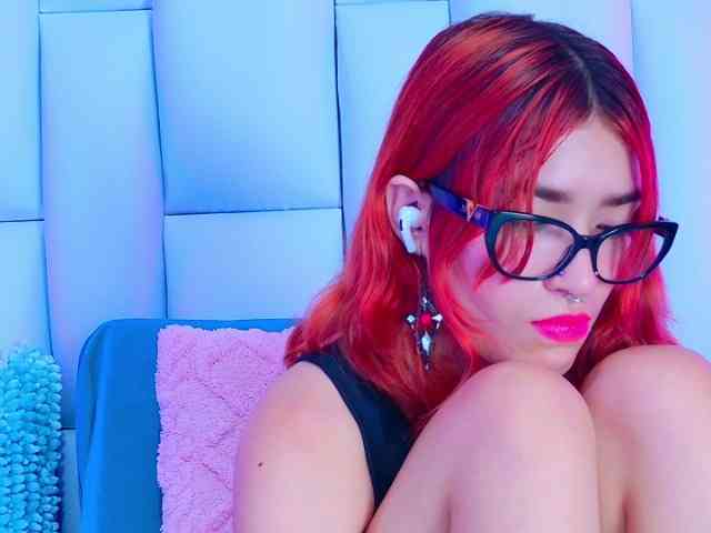 AlliciaKim Live Webcam on BongaCams