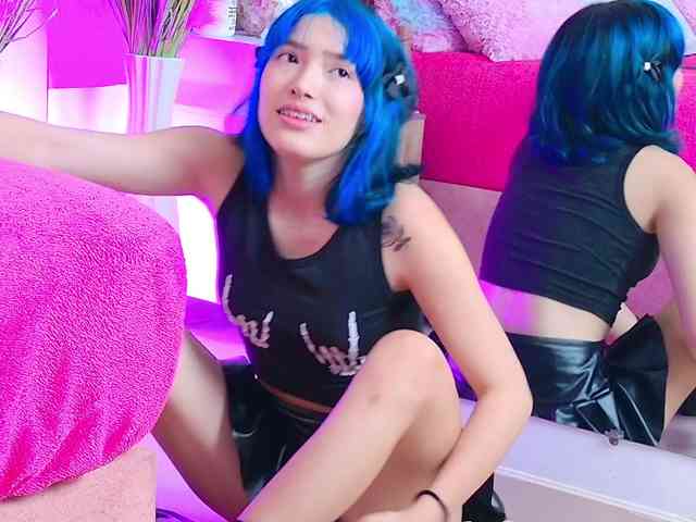 AlliciaKim webcam