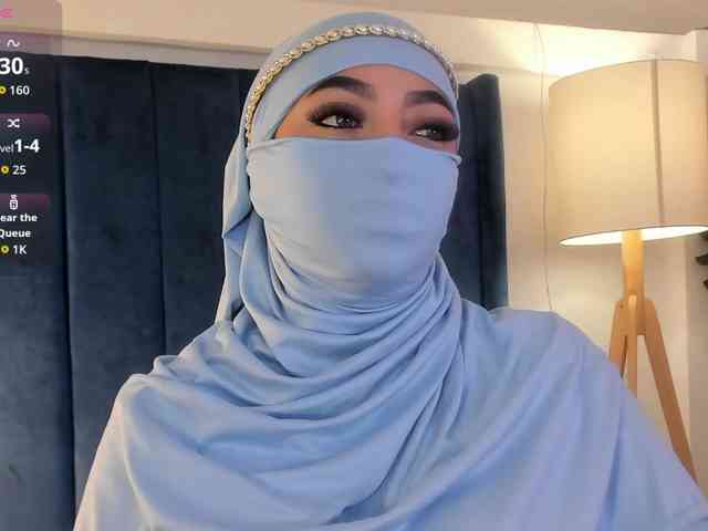 malih- Live Webcam on BongaCams