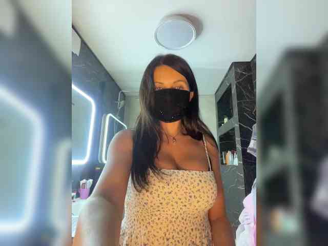 ZarinaMilf webcam