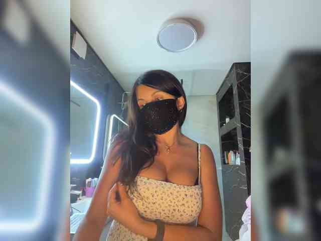 ZarinaMilf webcam