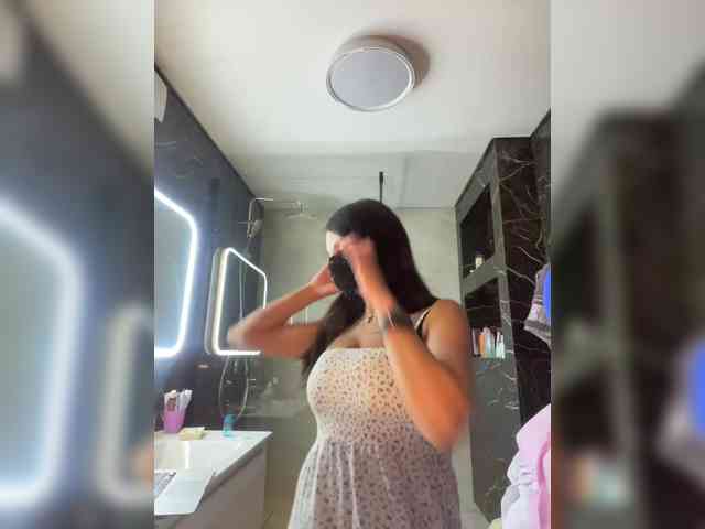ZarinaMilf webcam