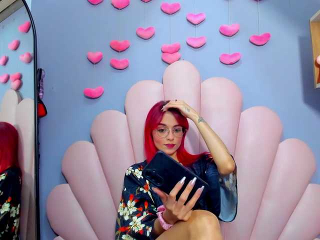 LucyMiller's BongaCams show and profile