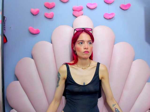 LucyMiller's BongaCams show and profile