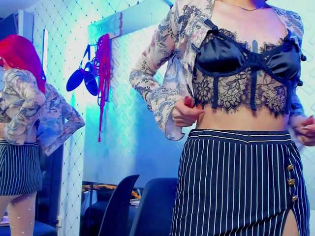 le modèle LUCY_MILLER est en webcam porno dans un show sur le site bongacams, il possède les tags suivants: Latino/Hispanic,Redhead,Shaved