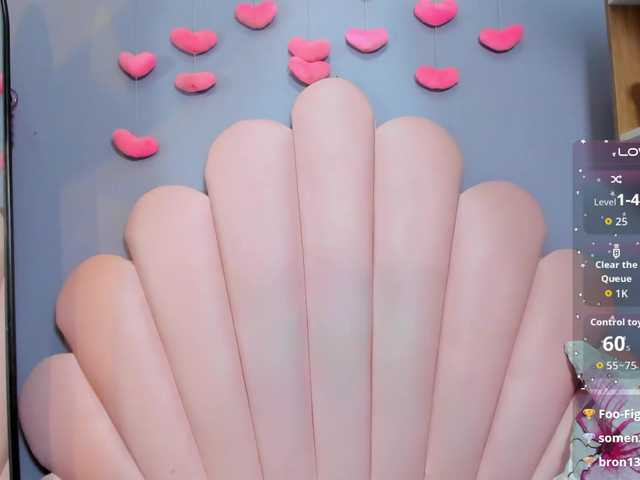 LucyMiller's BongaCams show and profile