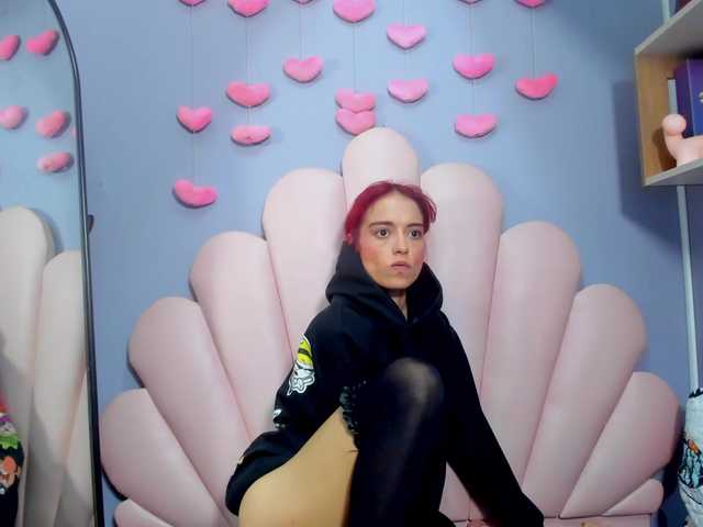 LucyMiller's BongaCams show and profile