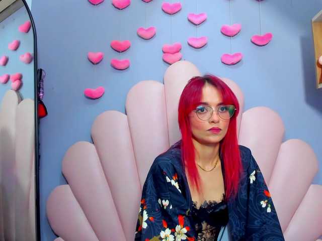 LucyMiller's BongaCams show and profile