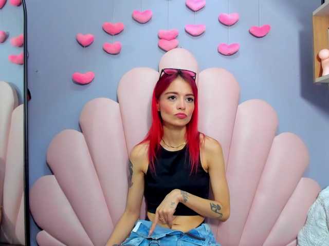 LucyMiller's BongaCams show and profile