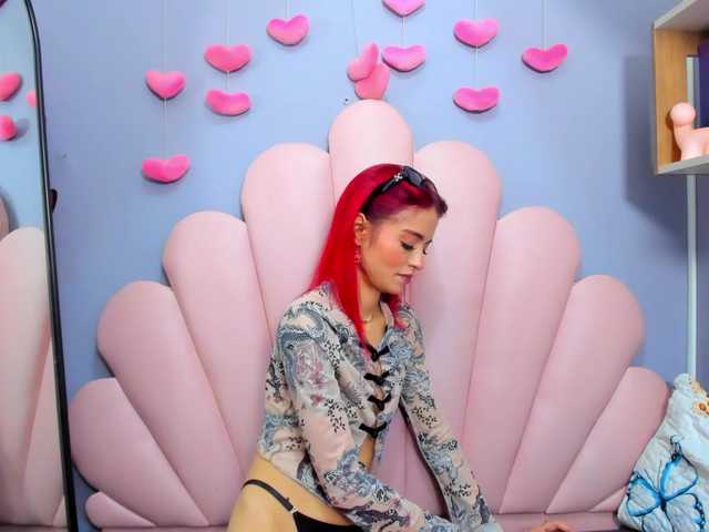 LucyMiller's BongaCams show and profile