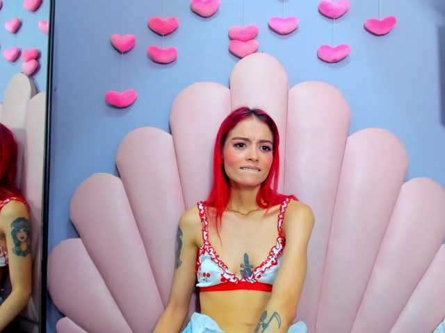 LucyMiller's BongaCams show and profile