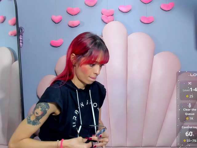 LucyMiller's BongaCams show and profile