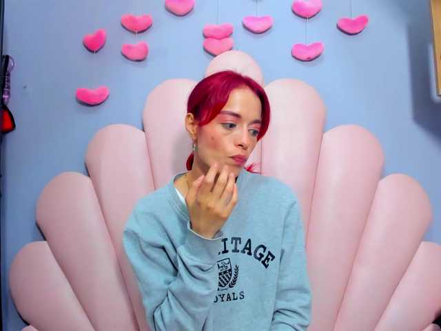 LucyMiller's BongaCams show and profile