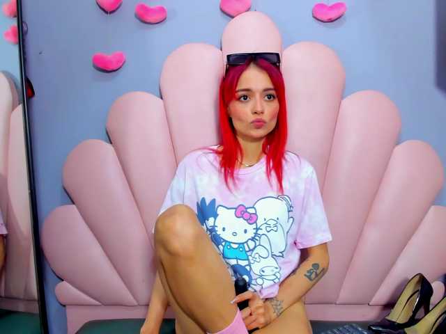 LucyMiller's BongaCams show and profile