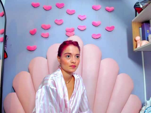 LucyMiller's BongaCams show and profile