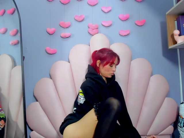 LucyMiller's BongaCams show and profile