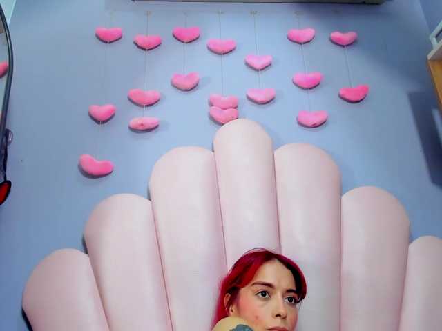 LucyMiller's BongaCams show and profile