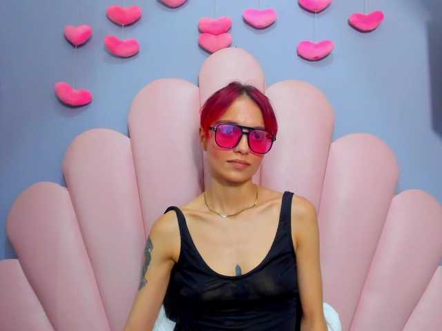 LucyMiller's BongaCams show and profile