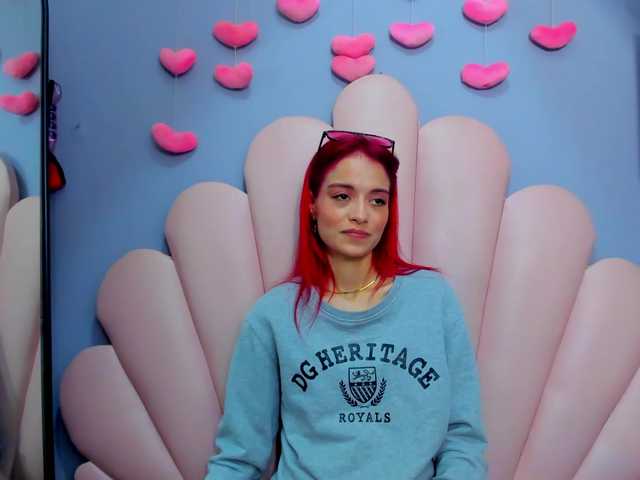 LucyMiller's BongaCams show and profile