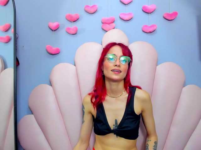 LucyMiller's BongaCams show and profile