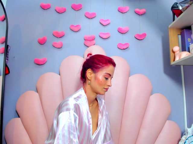 LucyMiller's BongaCams show and profile