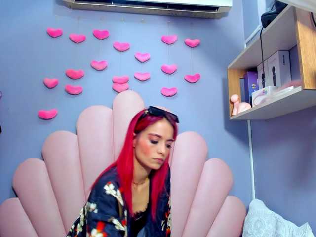 LucyMiller's BongaCams show and profile