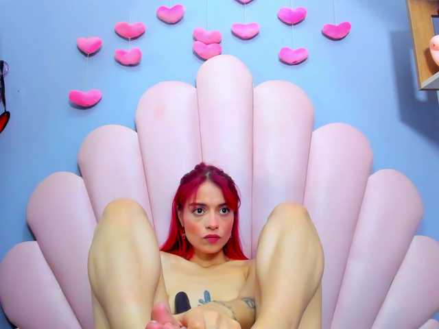 LucyMiller's BongaCams show and profile